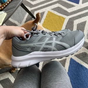 Men’s Asics running shoes